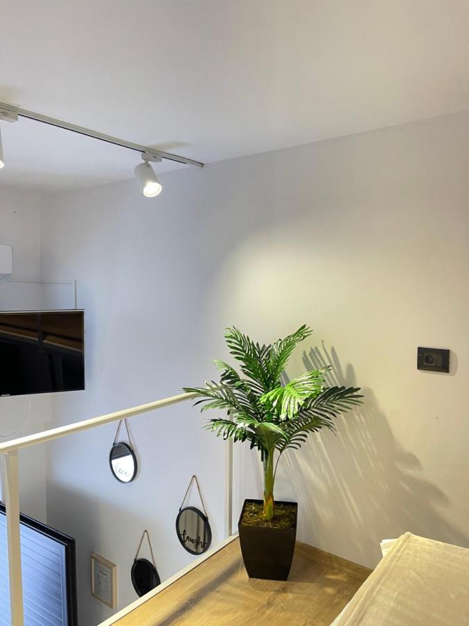 Duplex Lungomare Suites Vlore Bagian luar foto