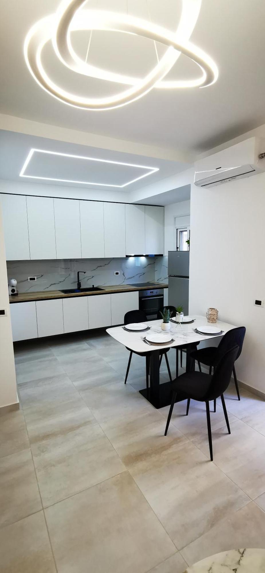 Duplex Lungomare Suites Vlore Bagian luar foto