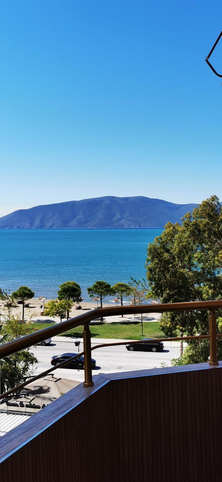 Duplex Lungomare Suites Vlore Bagian luar foto