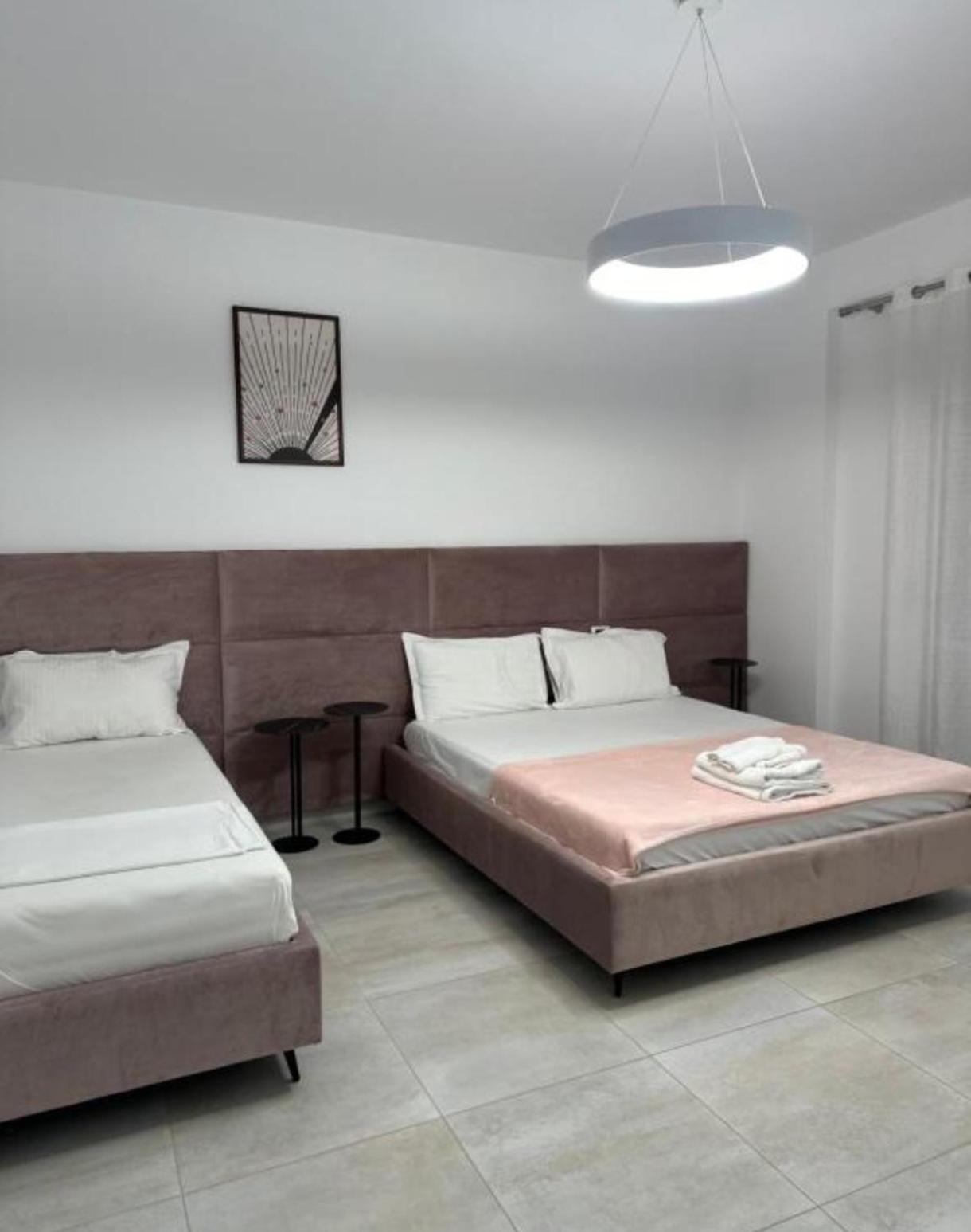 Duplex Lungomare Suites Vlore Bagian luar foto
