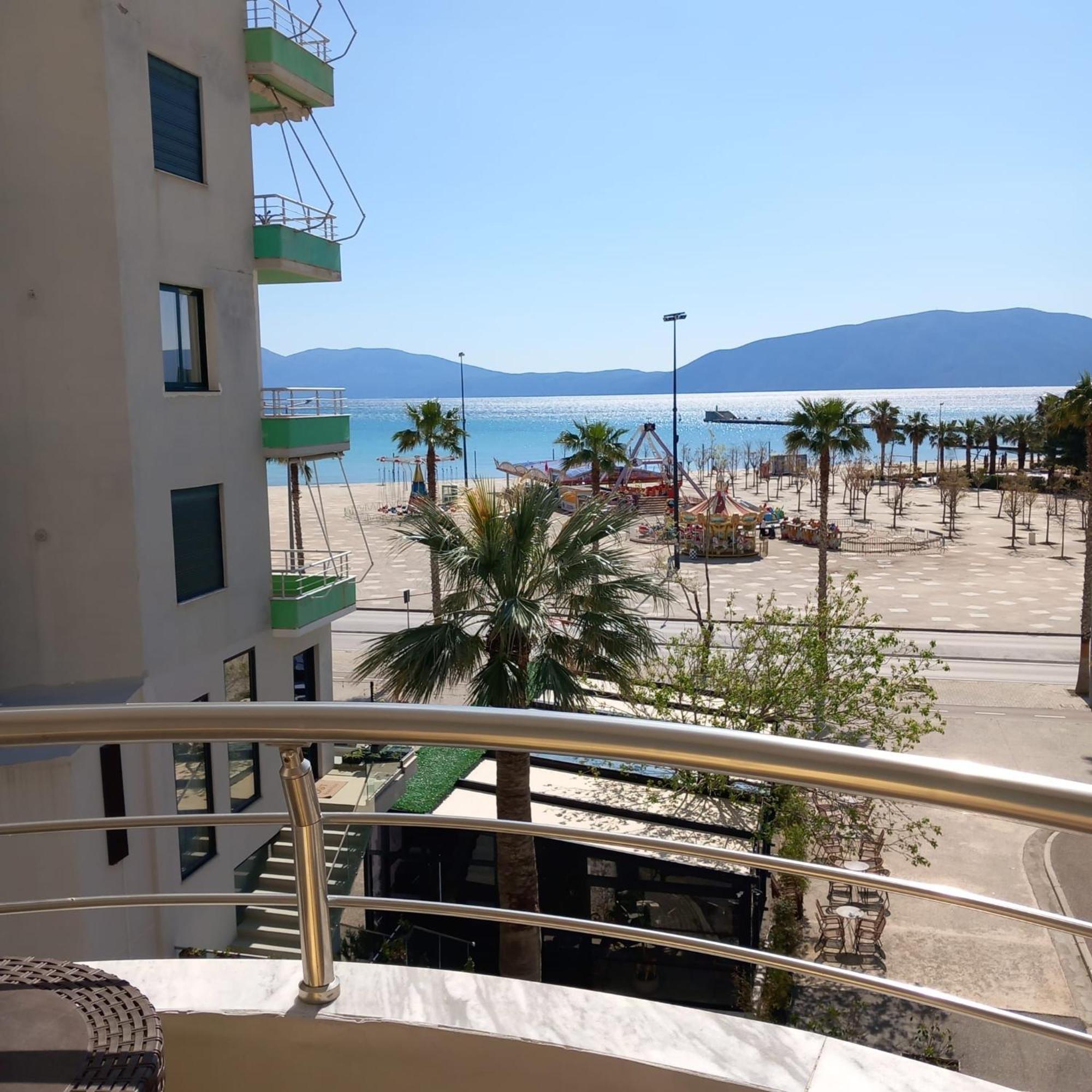 Duplex Lungomare Suites Vlore Ruang foto