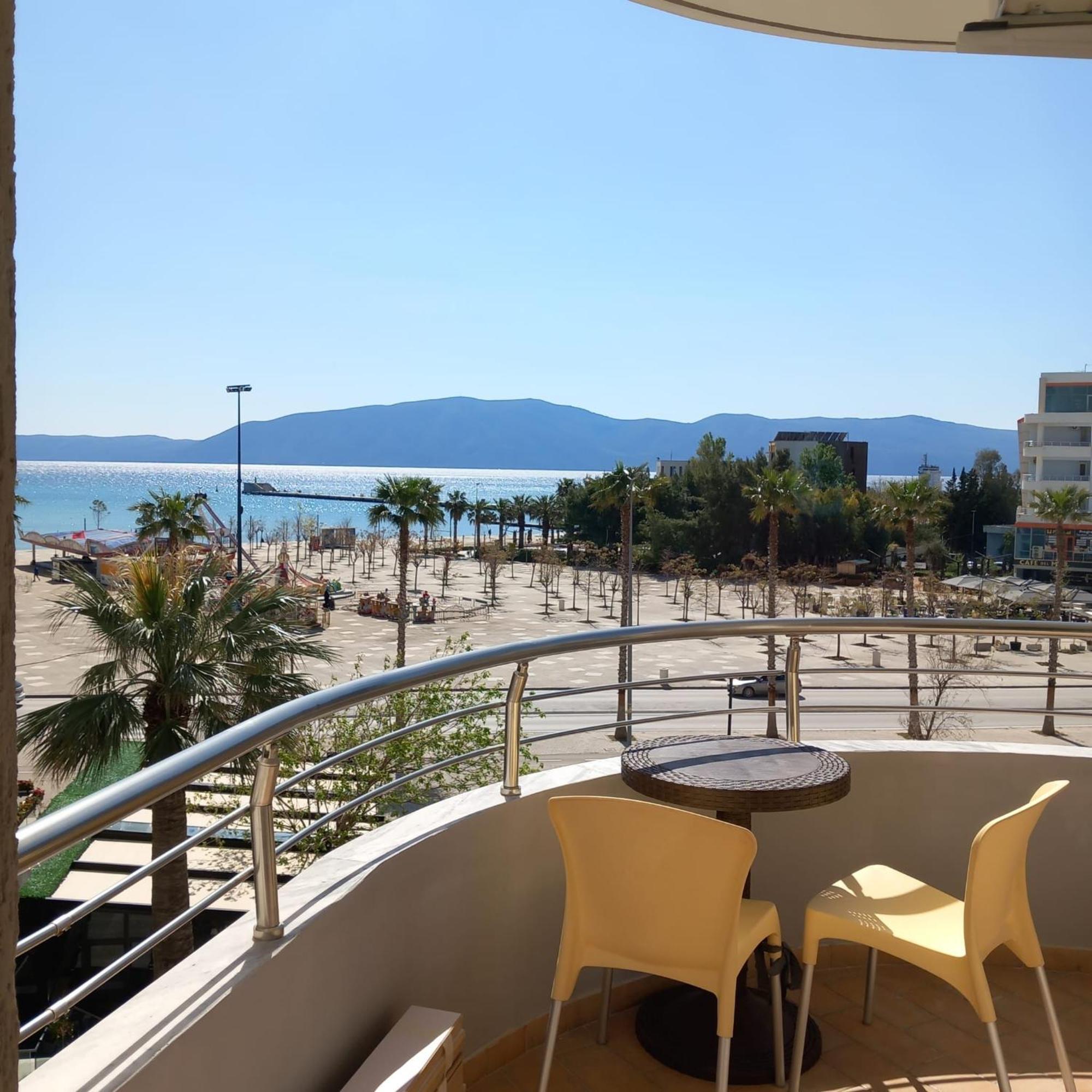 Duplex Lungomare Suites Vlore Ruang foto